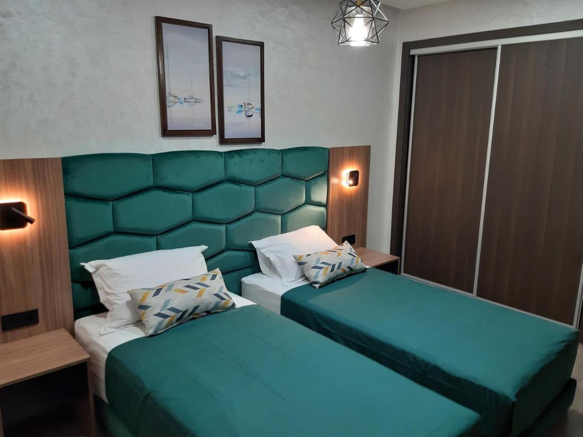 Appartement Pour Familles En Residence Avec Piscine Et Wifi Marrakesh Luaran gambar