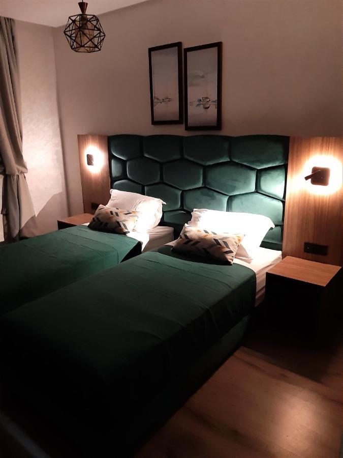 Appartement Pour Familles En Residence Avec Piscine Et Wifi Marrakesh Luaran gambar